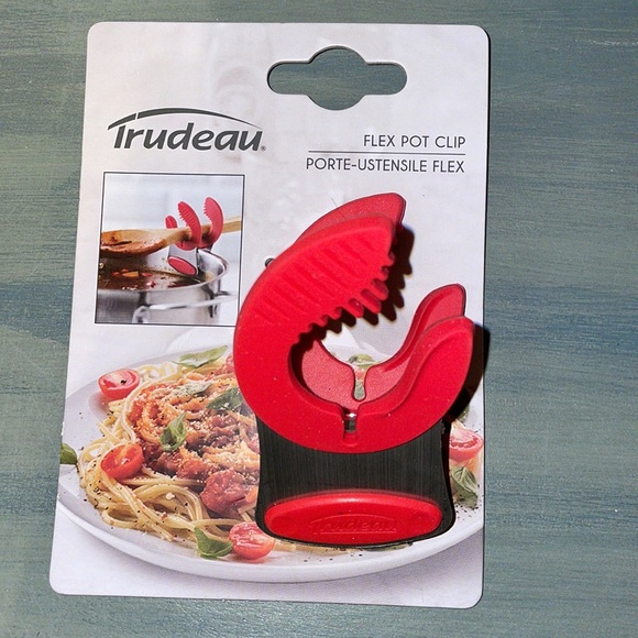 Kitchen Collection Jarkey, Simple Human Microfiber Mit, & Trudeau Pot Clip - Picture 2 of 8